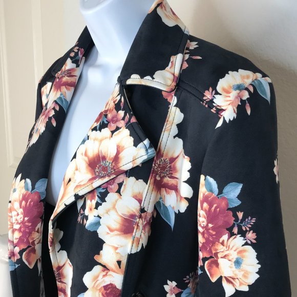 Philosophy Faux Leather Floral Jacket | Black/Floral | X-Small - Picture 6 of 15